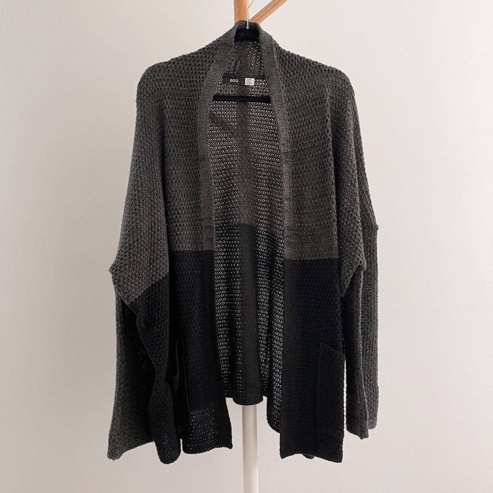 BDG Grey/Black Colour Block Cardigan. Size L.